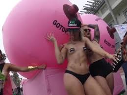 (not washed himself etc.) you can also say get dressed (he got dressed). All Exhibitionism Voyeur Videos Archive