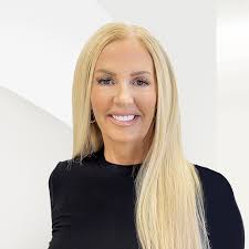 Denise Mcmanus's Instagram, Twitter & Facebook