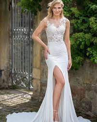 Almanya, nova eventis yakınındaki otelleri online bulun. Absolut Braut On Instagram Brautkleider Mit Schmaler Silhoutte Und Raffiniertem Schlitz Brautkleid Brautkleider2020 Bride Dress Dresses Formal Dresses