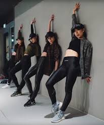 These K Pop Dance Groups Straight Up Slay Dance Outfits Dance Outfits Practice Dance Class Outfit
