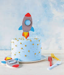 Einen teig in eine gefettete kastenform, den anderen in eine gefettete springform geben. Spassige Kuchen Und Naschereien Fur Den Kindergeburtstag Amicella De