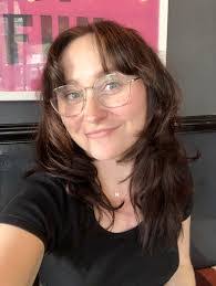 Polly Kemp's Instagram, Twitter & Facebook