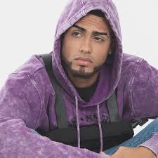 No te enamores (remix) feat. La Curiosidad Blue Grand Prix Remix Part Myke Towers Jhay Cortez Rauw Alejandro Lunay Y Kendo Jay Wheeler Letras Com
