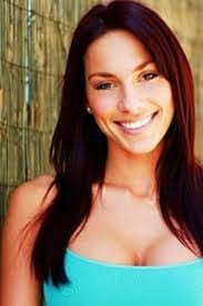 Amanda Southern's Instagram, Twitter & Facebook