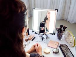 The Makeup Light Themakeuplight On Pinterest 192 Followers