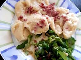 Mehlknepp Pfalzerart Mehlknodel Mehlklosse Mit Specksahnesosse Rezept Mehlklosse Klosse Knodel