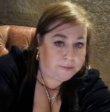 What is the best means of transport to get from airport and cost to this  area please 🙏