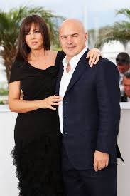 L'attore luca zingaretti è famoso per la sua interpretazione del commissario montalbano, ma chi è nella vita del resto, luca zingaretti, uno degli attori italiani più talentuosi del panorama italiano. Luca Zingaretti Photos Photos Cannes 2008 Une Histoire Italienne Photocall Cannes Film Festival Actresses Monica Bellucci