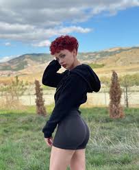 Sexy Ünlüler(61K)❤️‍🔥🇹🇷 @Sexy_Unluler00 - Twitter Kullanıcısı | Sotwe