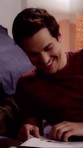 The Carrie Diaries Walt and Bennett Kiss