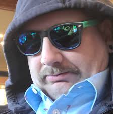 Should I be worried about my Galient-krueger 500 legacy amp making a noise  when plugged in?