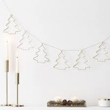 Browse a large selection of contemporary christmas decorations, including christmas tree decorations, christmas stockings and christmas ornaments. Christmas Gold Contemporary Bunting Decoration Ginger Ray