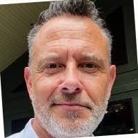 Darin Florence's Instagram, Twitter & Facebook