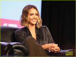 Here are some styles to remember. Jessica Alba Shows Off Her New Bob Haircut During Honest Discussion At Sxsw Photo 3326636 2015 Sxsw Jessica Alba Pictures Just Jared