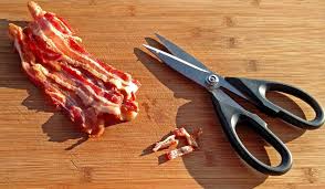 5 Uses For Kitchen Scissors