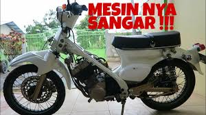 Salah satu motor tahun 70 an yang sekarang ini banyak diburu oleh penyuka modifikasi yaitu honda c70. Honda C70 Bermesin Satria Fu 150 Youtube