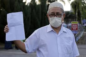 Se stai visitando la nostra versione inglese e vuoi vedere le definizioni di sijil pelajaran. It S Back To School For Senior Citizen Sitting For Spm In N Sembilan Malaysia Malay Mail