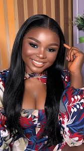 Introduction of a professional makeup artist