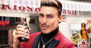 Great prices convenient shopping premium brands. Noch Schoner Astra Wirbt Mit Neuem Gesicht About Drinks Com