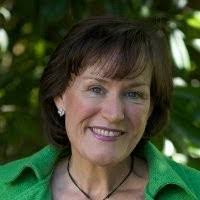 Dana Lange's Instagram, Twitter & Facebook