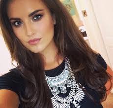 Holly Ready's Instagram, Twitter & Facebook