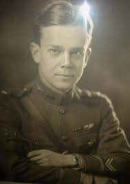 Photos Portraits of Pilots wearing WWI Wings