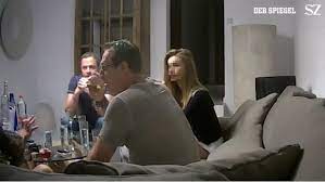 Zwei blaue burschen in ibiza. Danke Strache Ibiza Affare Bremst Digitalen Ausweiszwang In Osterreich