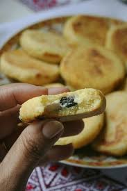 Mini Harcha Au Fromage Et Olives Noires Galette De Semoule Avec Etapes Et Astuces Passion Culinaire By Minouchka Recette Galette De Semoule Recette Marocaine
