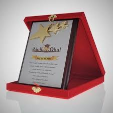 Plaket Ornekleri Imalati Kadife Kristal