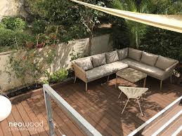 Terrasse En Bois Composite Ombragee Ultraprotect Par Neowood En Teinte Ipe Terrasse Composite Terrasse Bois Composite Lame De Terrasse Composite