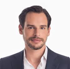 Jordan Shea's Instagram, Twitter & Facebook