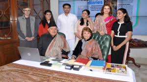 Produced by urjita bhardwaj (@urjita_manan_bhardwaj ) #supremecourt #habeascorpus #petition #omarabdullah #constitution. Nc President Dr Farooq Abdullah Son Omar Abdullah Daughter Sara Abdullah Pilot And Others At An Exhibition Of Kashmiri Pashmina Shawls In New Delhi Jammu Kashmir Latest News Tourism