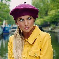 Chelsea S Style Tips Berets Outfits With Hats Beret Hat Outfit Beret