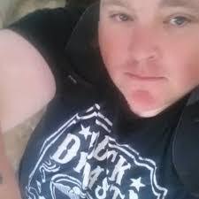 Shane Searl's Instagram, Twitter & Facebook