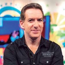 Ronald Cordero's Instagram, Twitter & Facebook