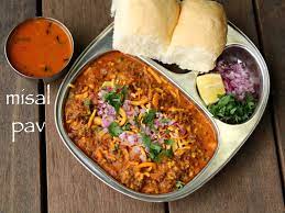 Misal Pav Recipe How To Make Maharashtrian Misal Pav Recipe Recipe Misal Pav Recipes Pav Recipe Recipes