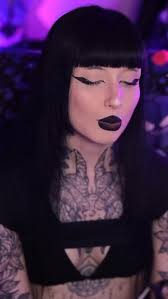 I'm so sorry you have to experience this but i have to say this is  extremely funny 🤣🤣🤣