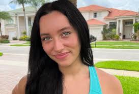 Evie Rich's Profile, Net Worth, Age, Height, Relationships, FAQs