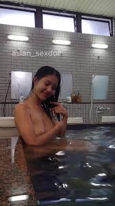 A quickie in a empty japanese bath house