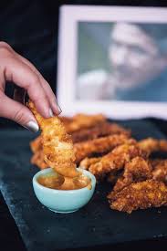 Copycat raising cane's chicken fingers recipe. Here S How To Make The Best Honeyed Chicken Fingers