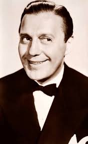 Listen: The January 8, 1939, episode of Jack Benny's radio show:  https://ia800603.us.archive.org/3/items/TheJackBennyProgram/1939-01-08%20-%20318%29%20Snow%20White%20and%20the%20Seven%20Dwarfs.mp3