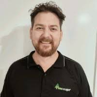 40+ "Benjamin Worth" profiles