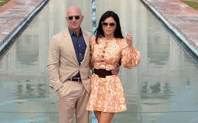 Jeff Bezos Sued By His Girlfriend S Brother New York Daily News