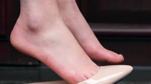 We did not find results for: Begini Cara Mengatasi Kulit Kaki Kering Dan Pecah Pecah Dengan Minyak Zaitun Dan Kulit Pisang Tribun Bali