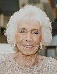 Marlene Mohan's Instagram, Twitter & Facebook