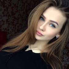 Christina Dickman's Instagram, Twitter & Facebook