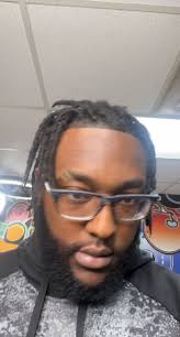 Maurice Blevins (@yngmreese)