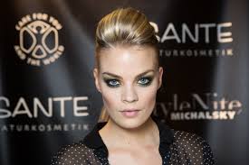 Step by Step: Make-Up von Sante bei Michalsky