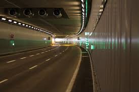 Der tunnelbau ist der teilbereich des tiefbaus, der sich mit der herstellung unterirdischer hohlräume (tunnel, stollen abdichtung der anfahrdichtung im tunnelbau. Tunnel Heckenstallerstrasse Wikipedia