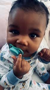 Ebony Davidson (@lovemeformenothingmore) • Instagram photos and videos